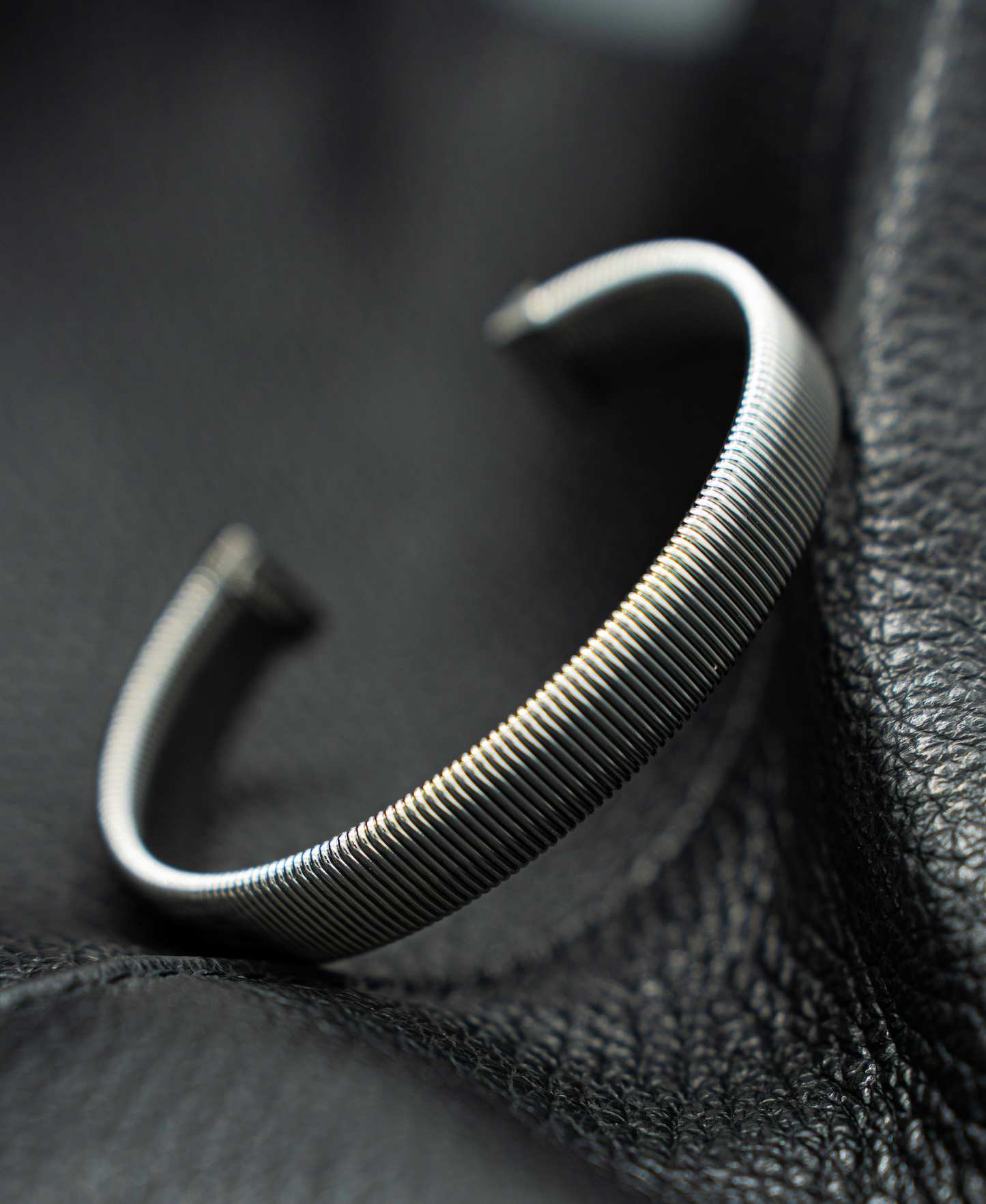 BRACCIALE COLD STEEL